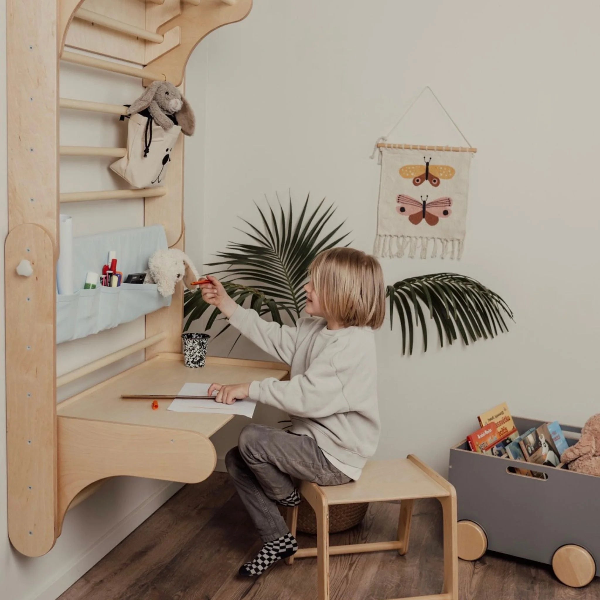 Table and chair - An excellent addition to the climbing wall