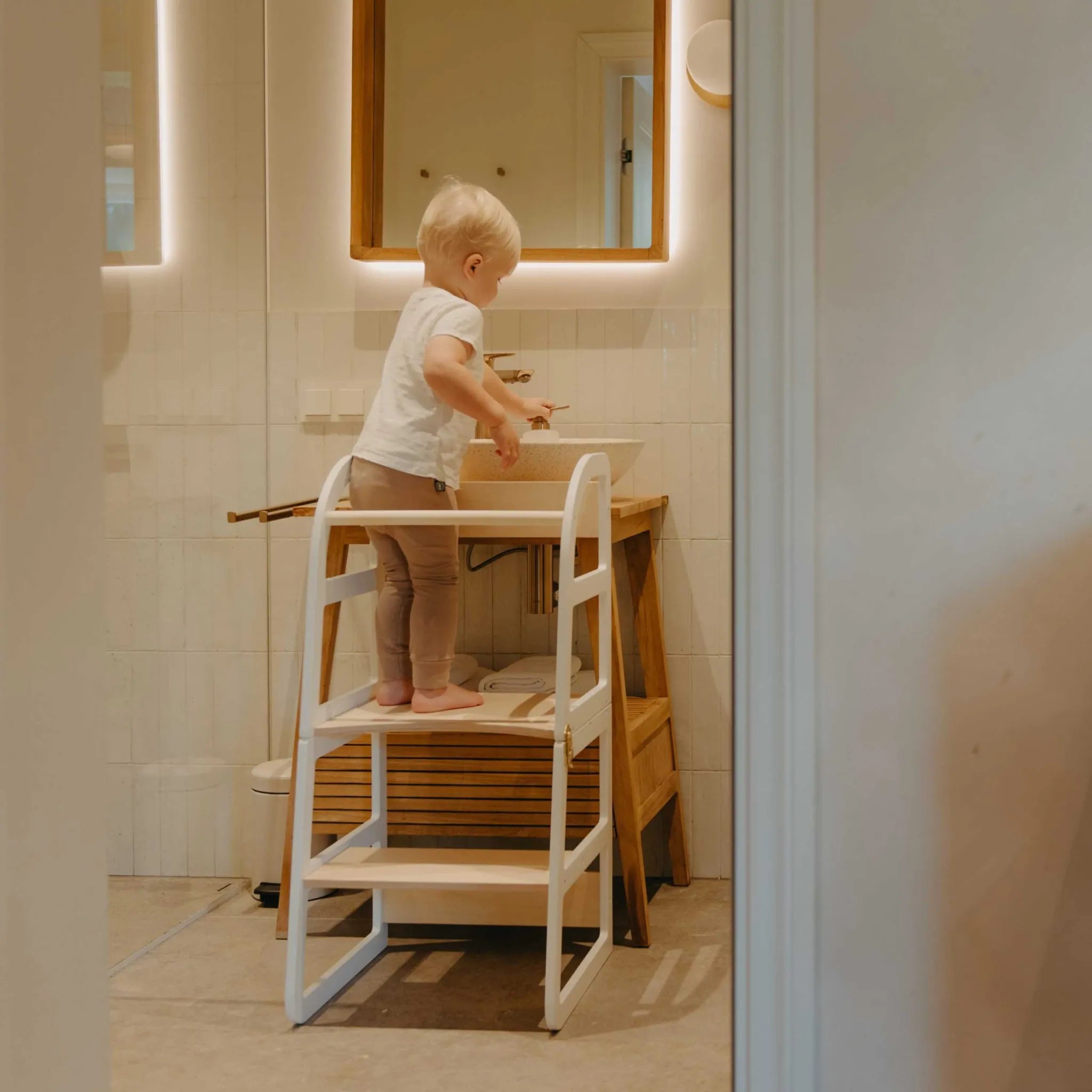 2v1 Transformovateľná Kuchynská Stolička - Veže - Leg&go