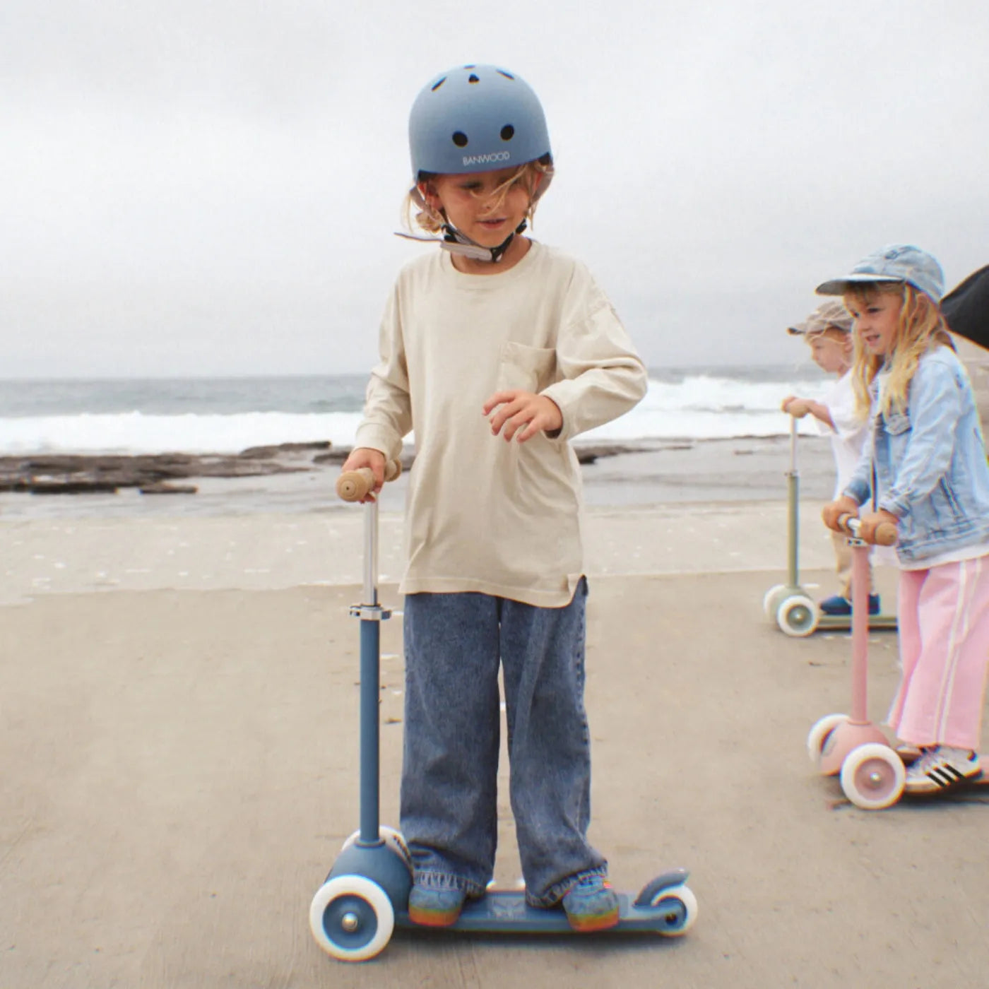 Banwood Eco Three-Wheel Scooter - Deep Sea - Scooters