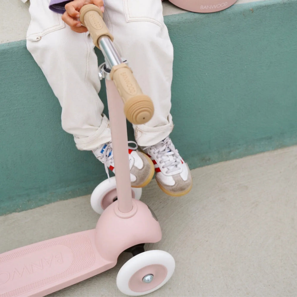 Banwood Eco Three Wheel Scooter - Faded Pink - Scooters