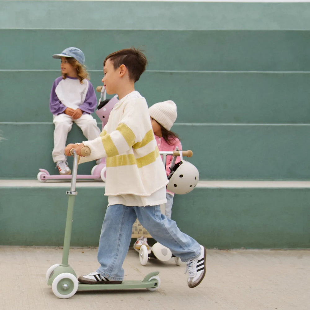 Banwood Eco Three-Wheel Scooter - Olive - Scooters