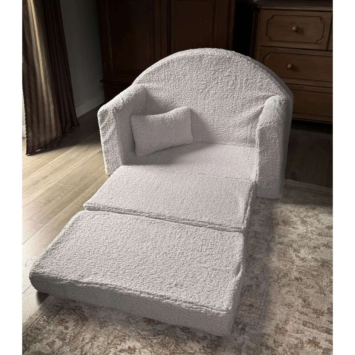 Mini Rozkladacia Pohovka – Sivá - Pohovky - Muzpony