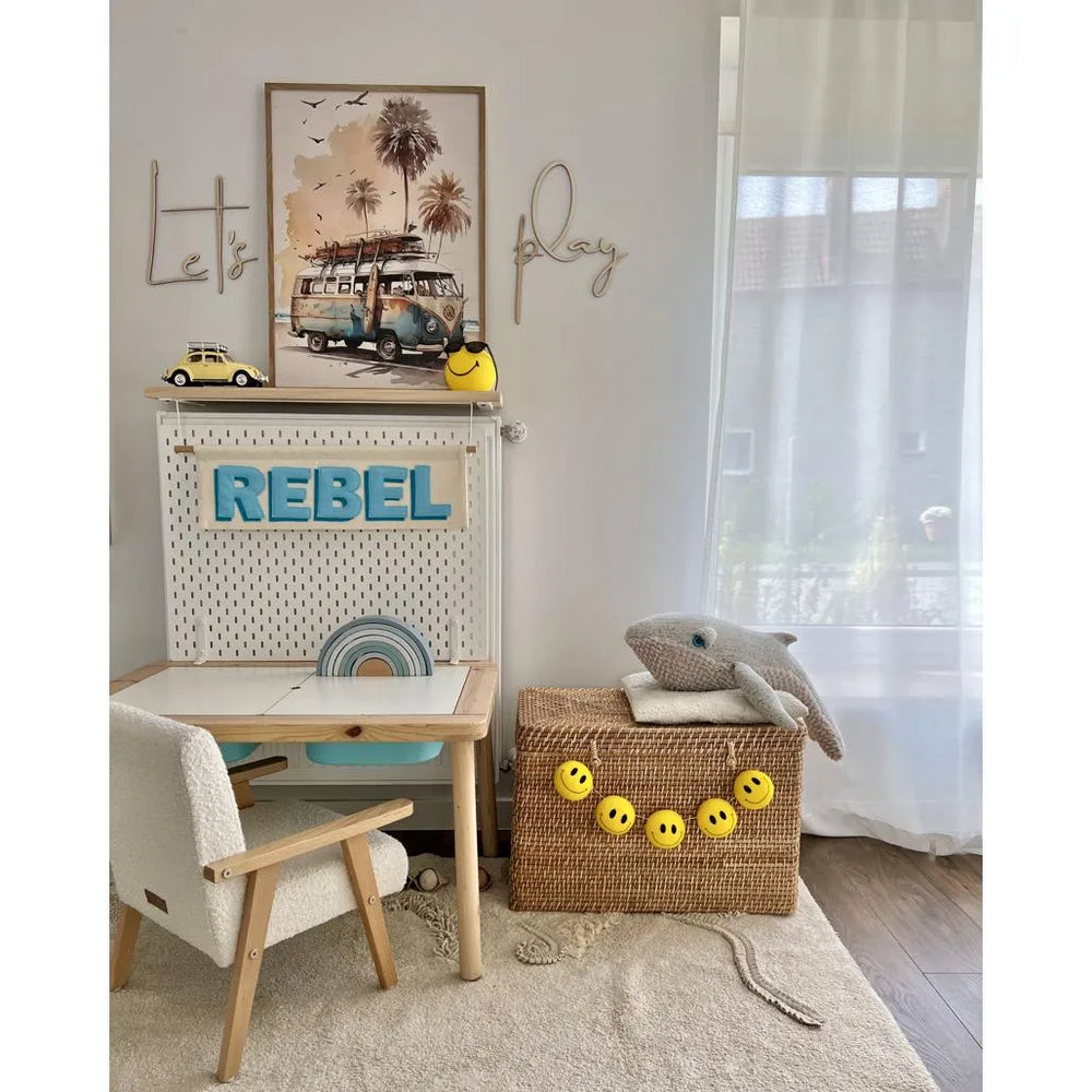 Tablero de madera para pared: Let's Play - 63 cm x 40 cm - Decoración de pared - Recortar ahora