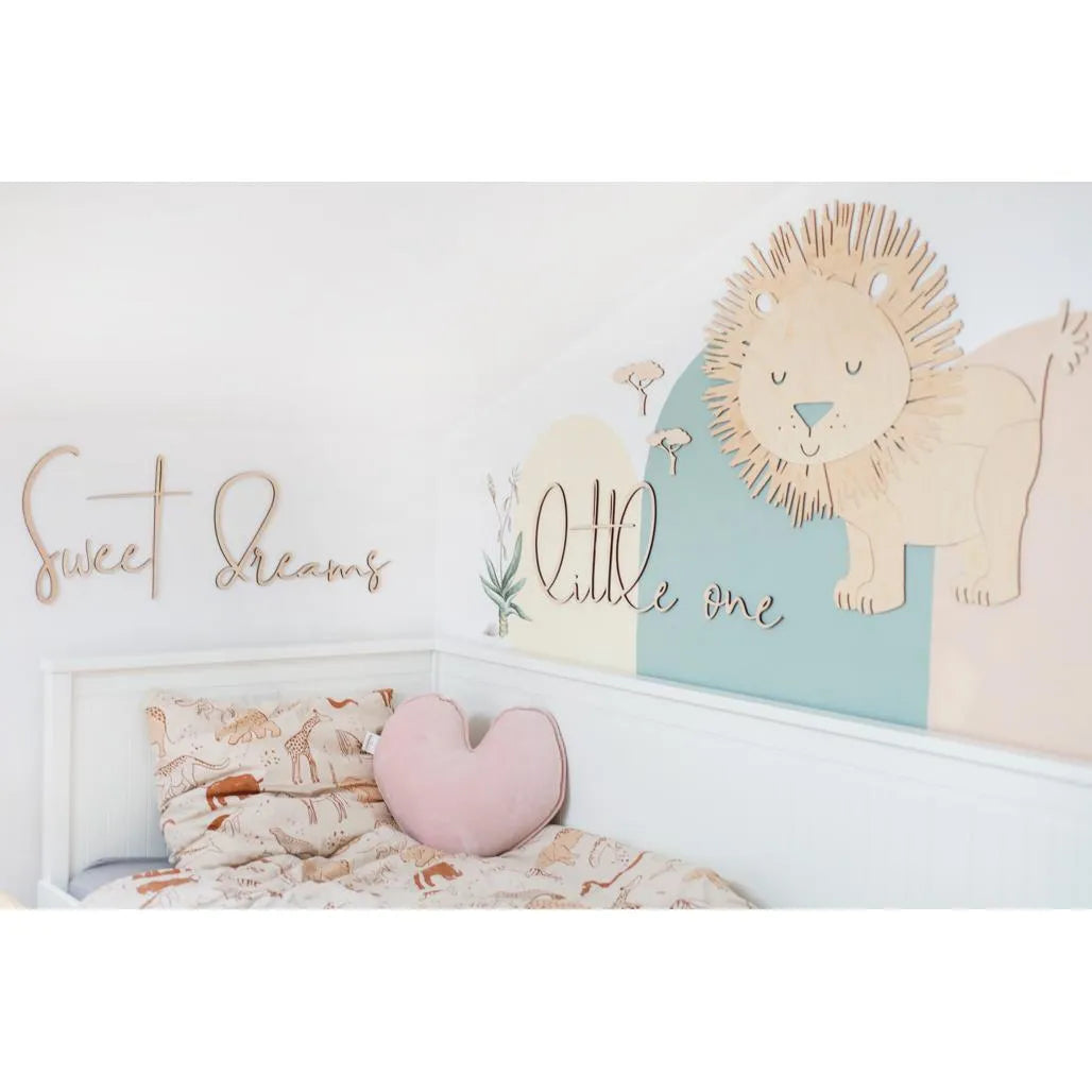 Tablero de madera para pared: Dulces sueños en miniatura - 150 cm x 30 cm - Decoración de pared - Recortar ahora