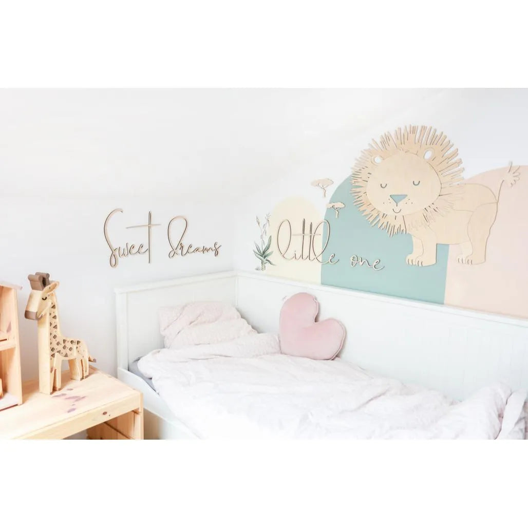 Tablero de madera para pared: Dulces sueños en miniatura - 150 cm x 30 cm - Decoración de pared - Recortar ahora