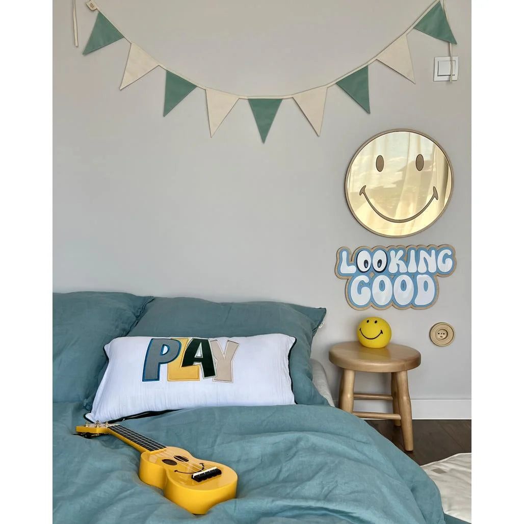 Emoji Zrkadlo - Detské Bezpečnostné Akrylové a Drevené - 40cmx40cm - Nástenná Dekorácia - Cut It Now