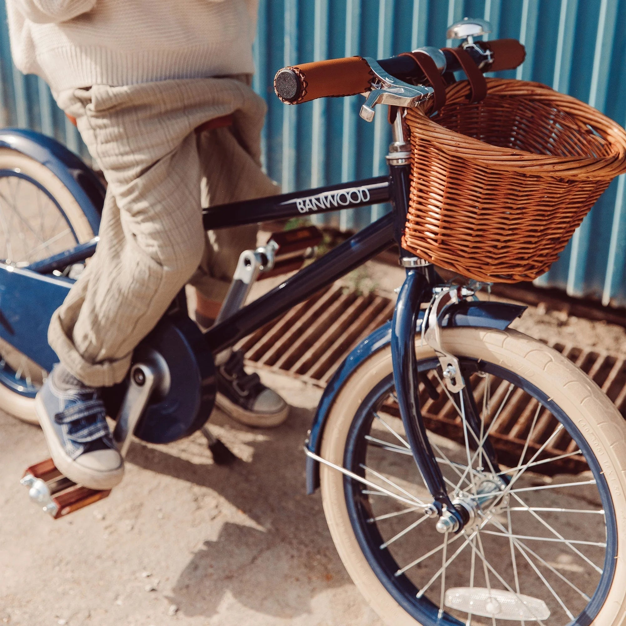 Klasický Bicykel - Tmavomodrý - Banwood 16’’ - Bicykle