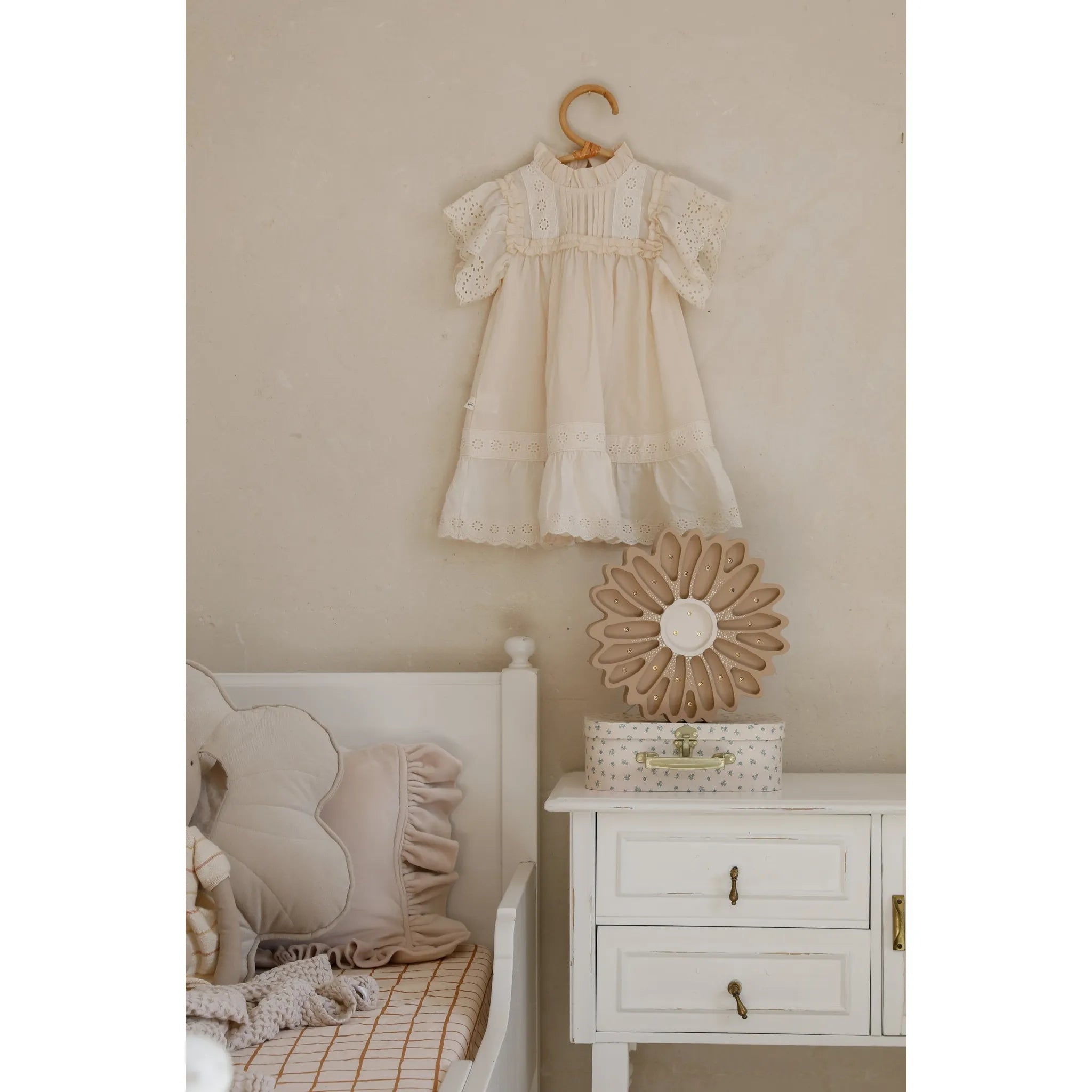 Daisy Lampa Cappuccino Dots - Trälampor - Little Lights