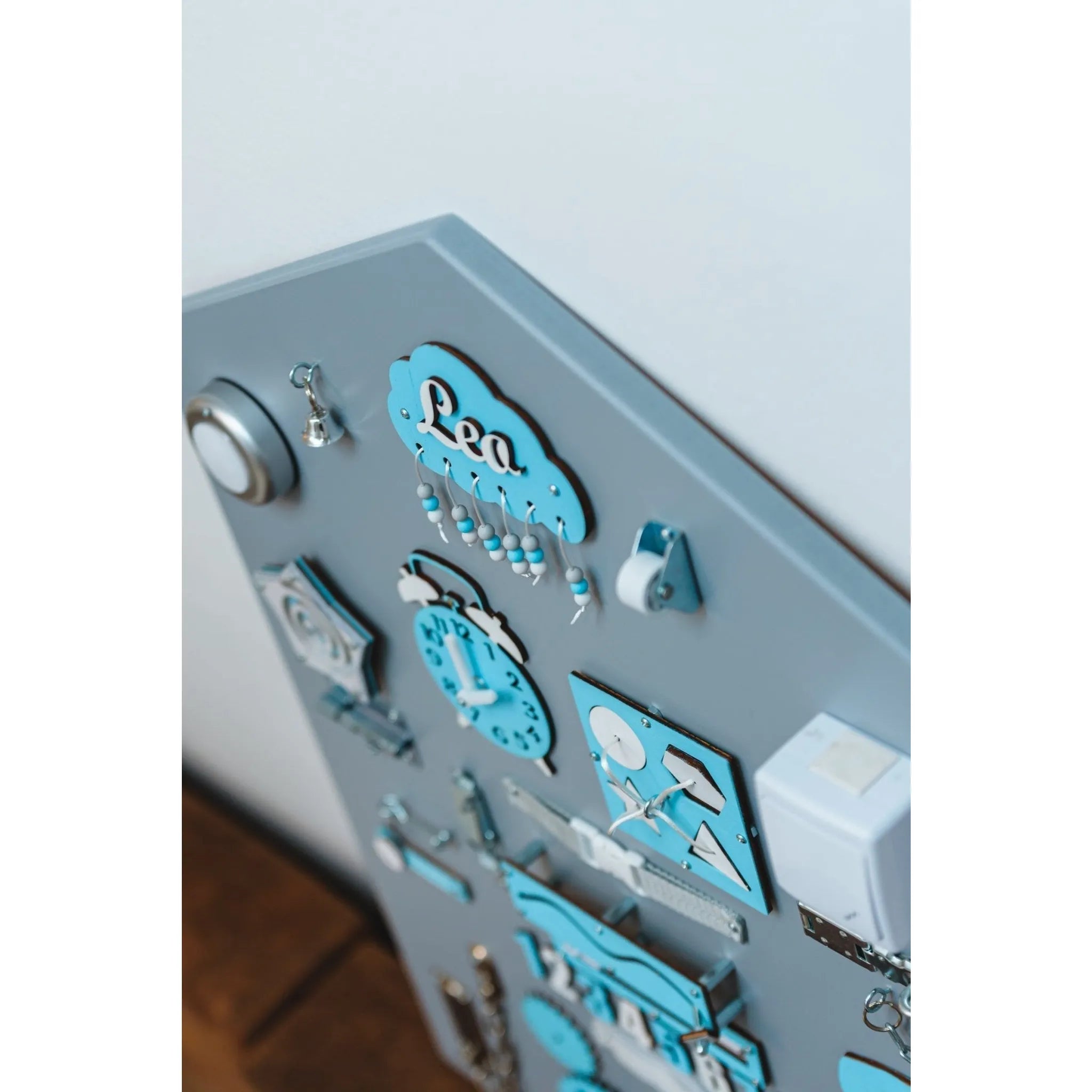 Montessori Holzbretthaus - Blau - Unlimitedkids