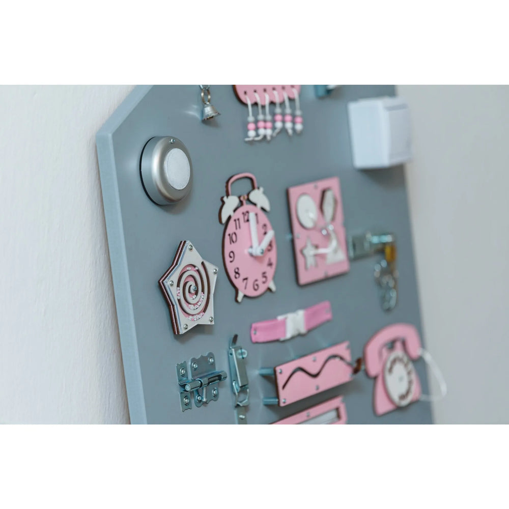 Montessori-Holzbretthaus - Rosa - Unlimitedkids