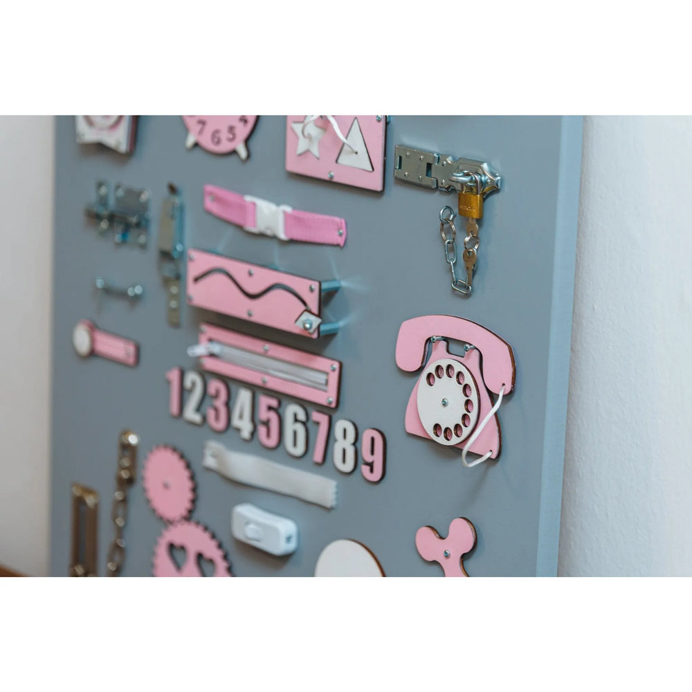 Montessori-Holzbretthaus - Rosa - Unlimitedkids