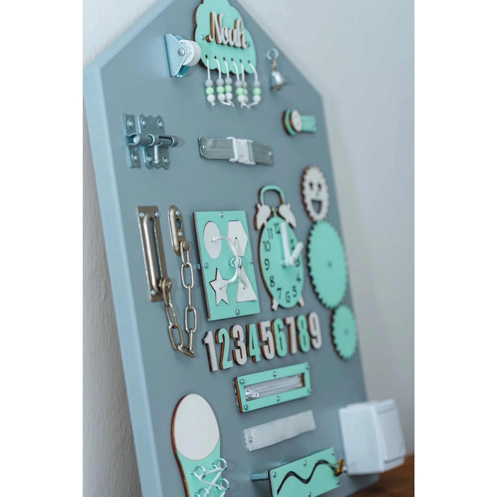 Montessori Holzbretthaus - Grün - Unlimitedkids