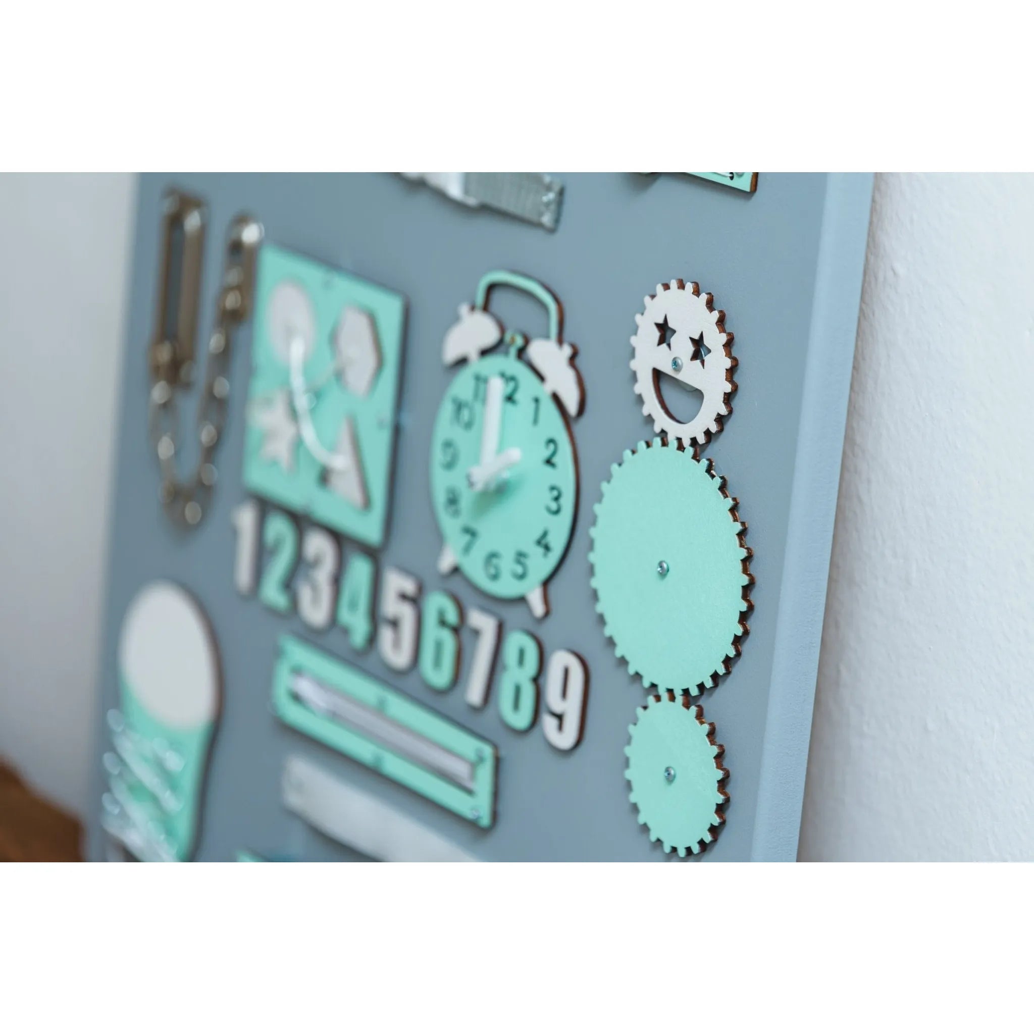 Montessori Holzbretthaus - Grün - Unlimitedkids