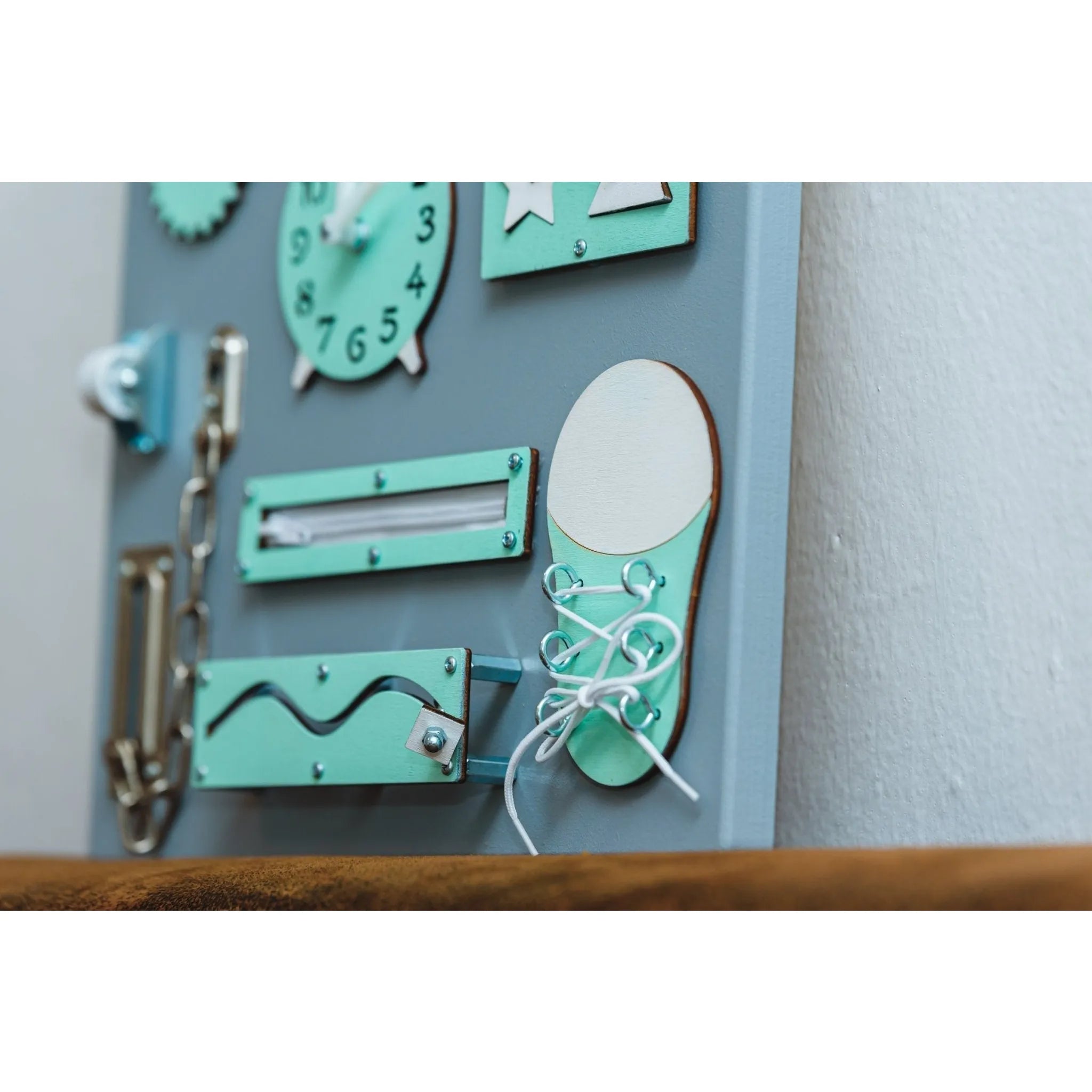 Montessori Holzbretthaus - Grün - Unlimitedkids