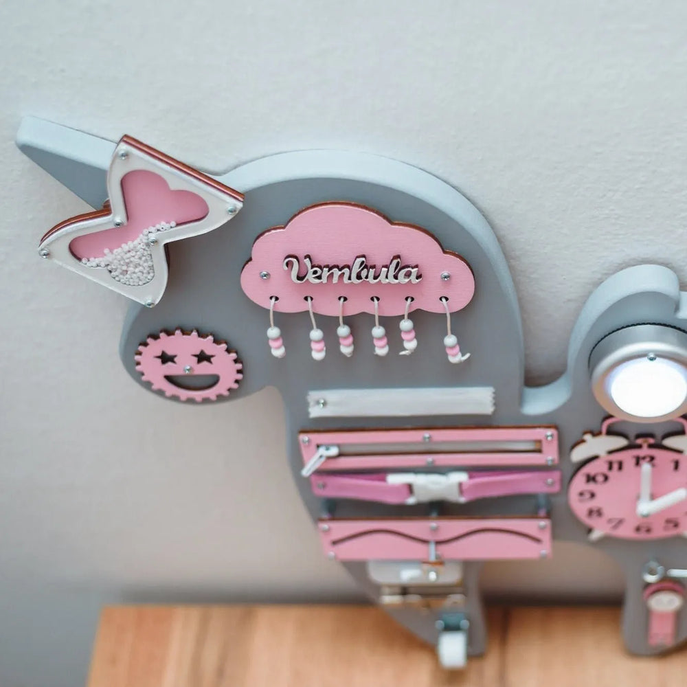 Tavola di legno Montessori Unicorno - Rosa - Unlimitedkids