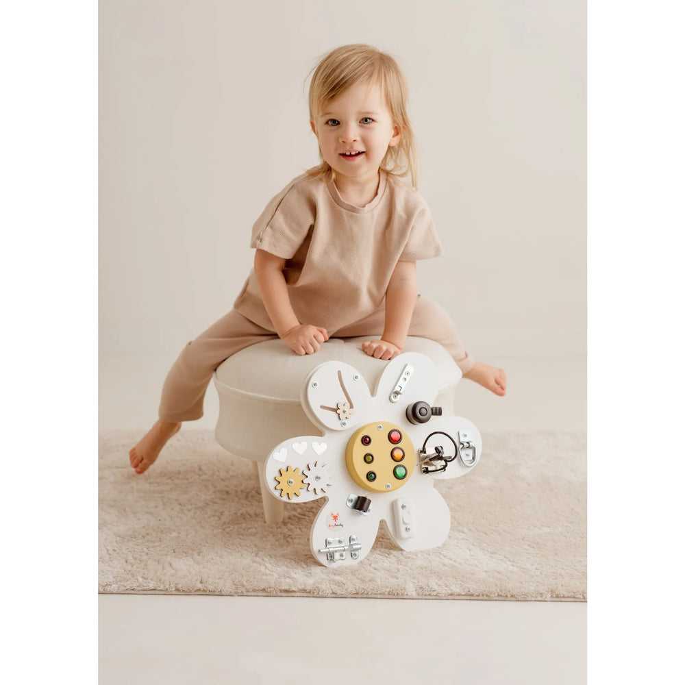 Montessori Blackboard - Daisy - Foxy Family