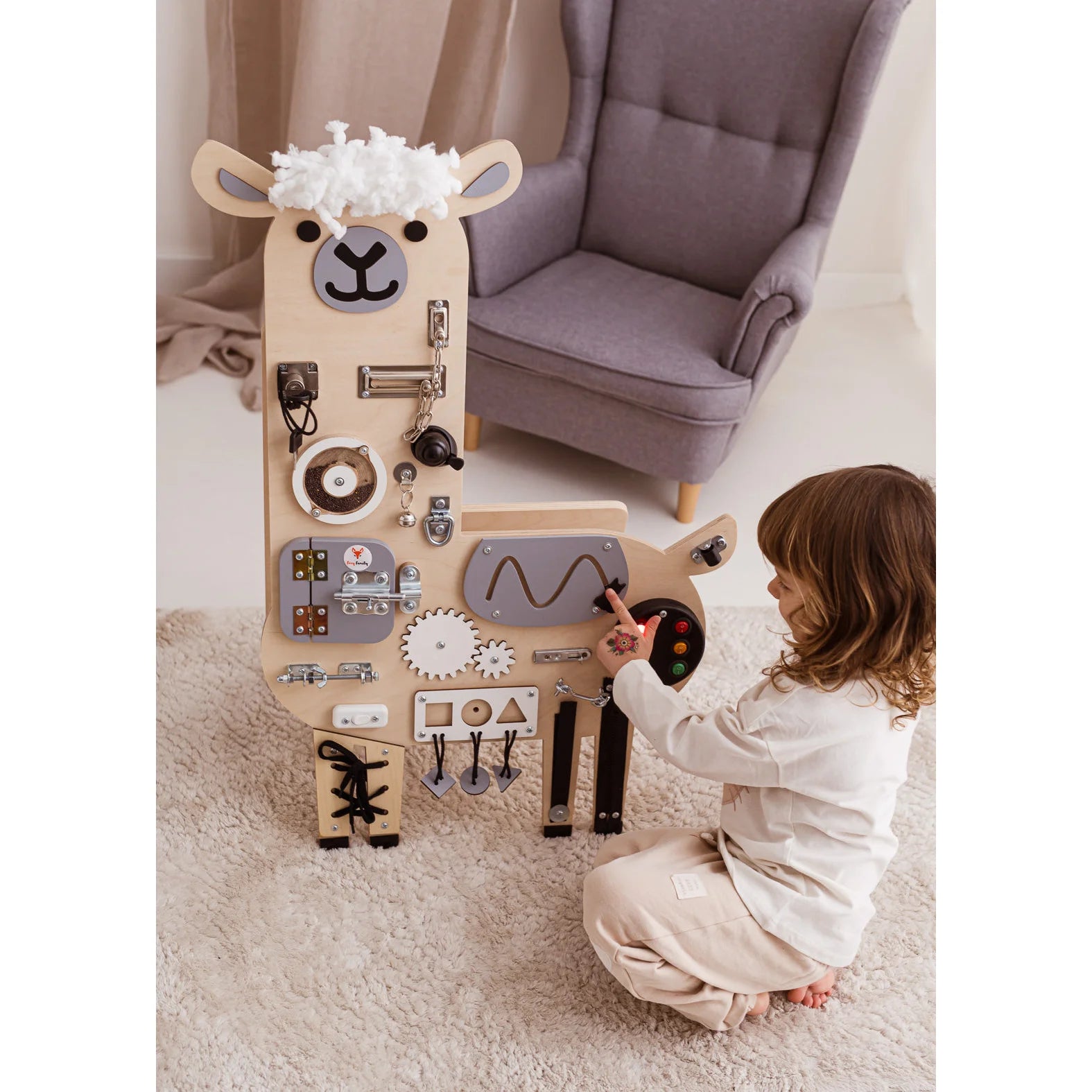 Montessori Panel - Lama Mika - Foxy Family