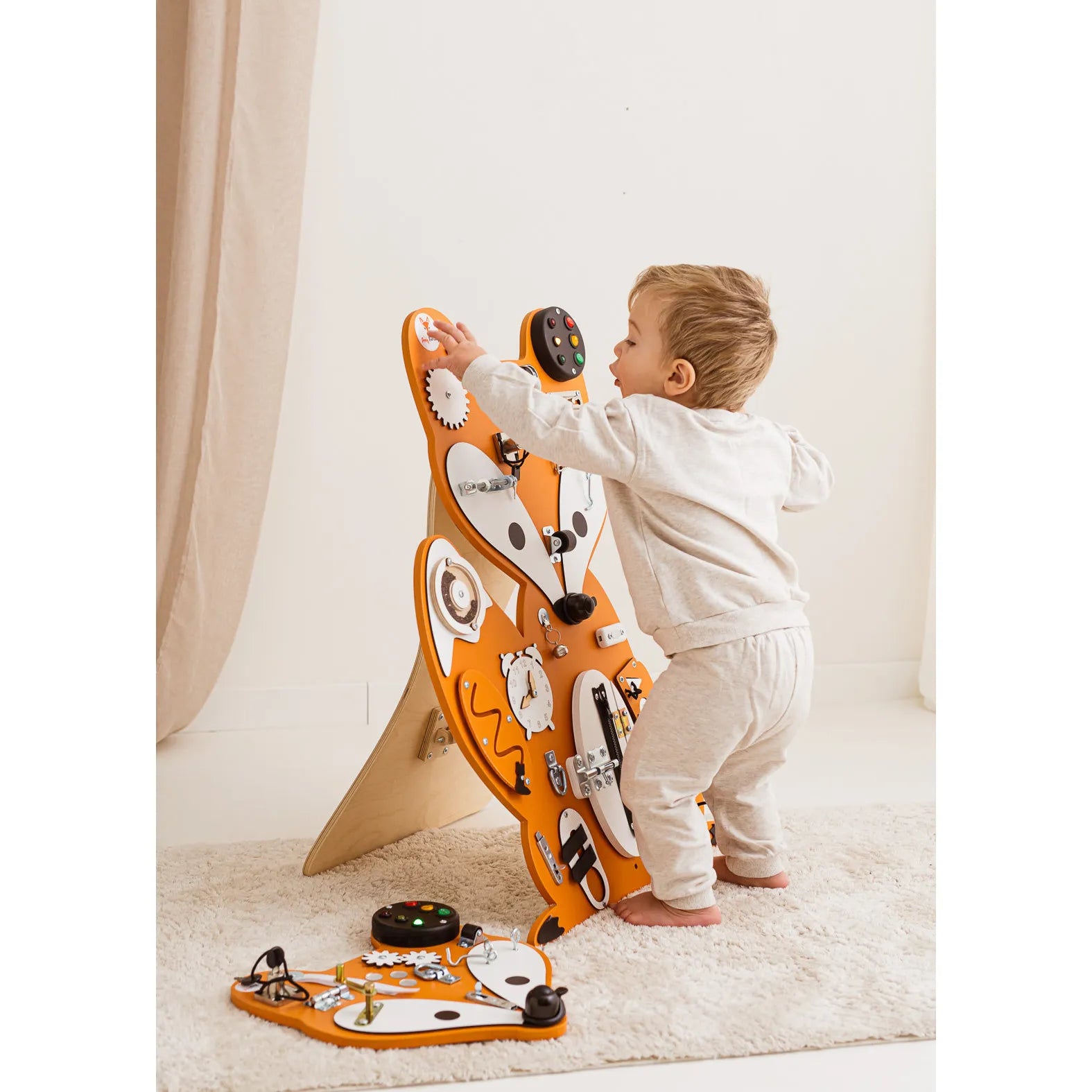 Tableau noir Montessori - Foxy Hubbie - Foxy Family