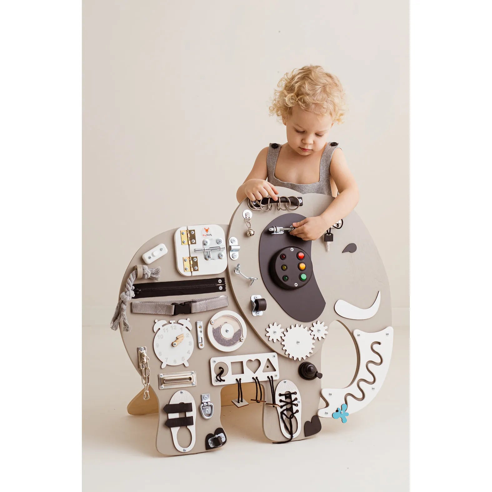 Montessori Blackboard - Elephant Cube - Foxy Family