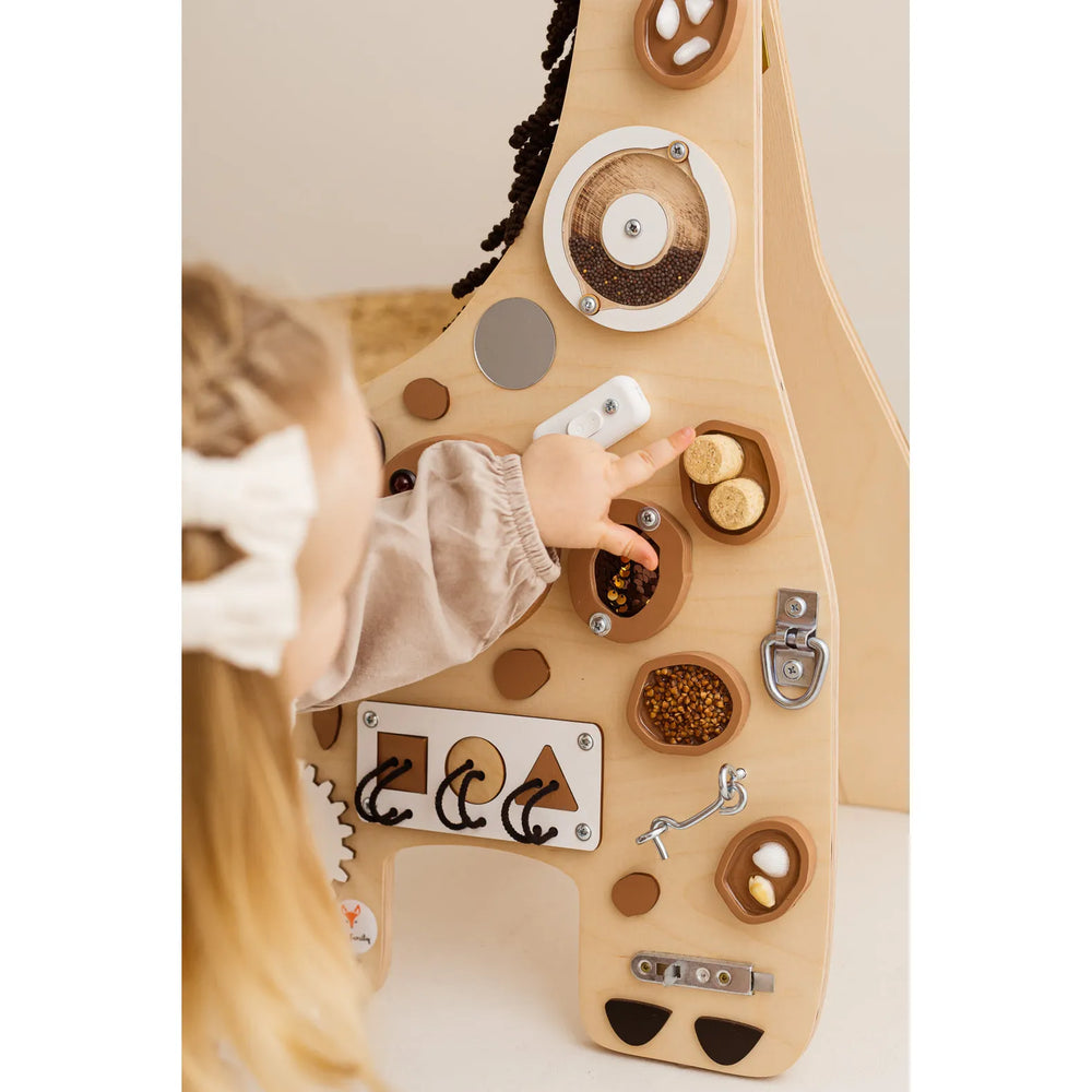 Montessori Blackboard - Franka the Giraffe - Foxy Family