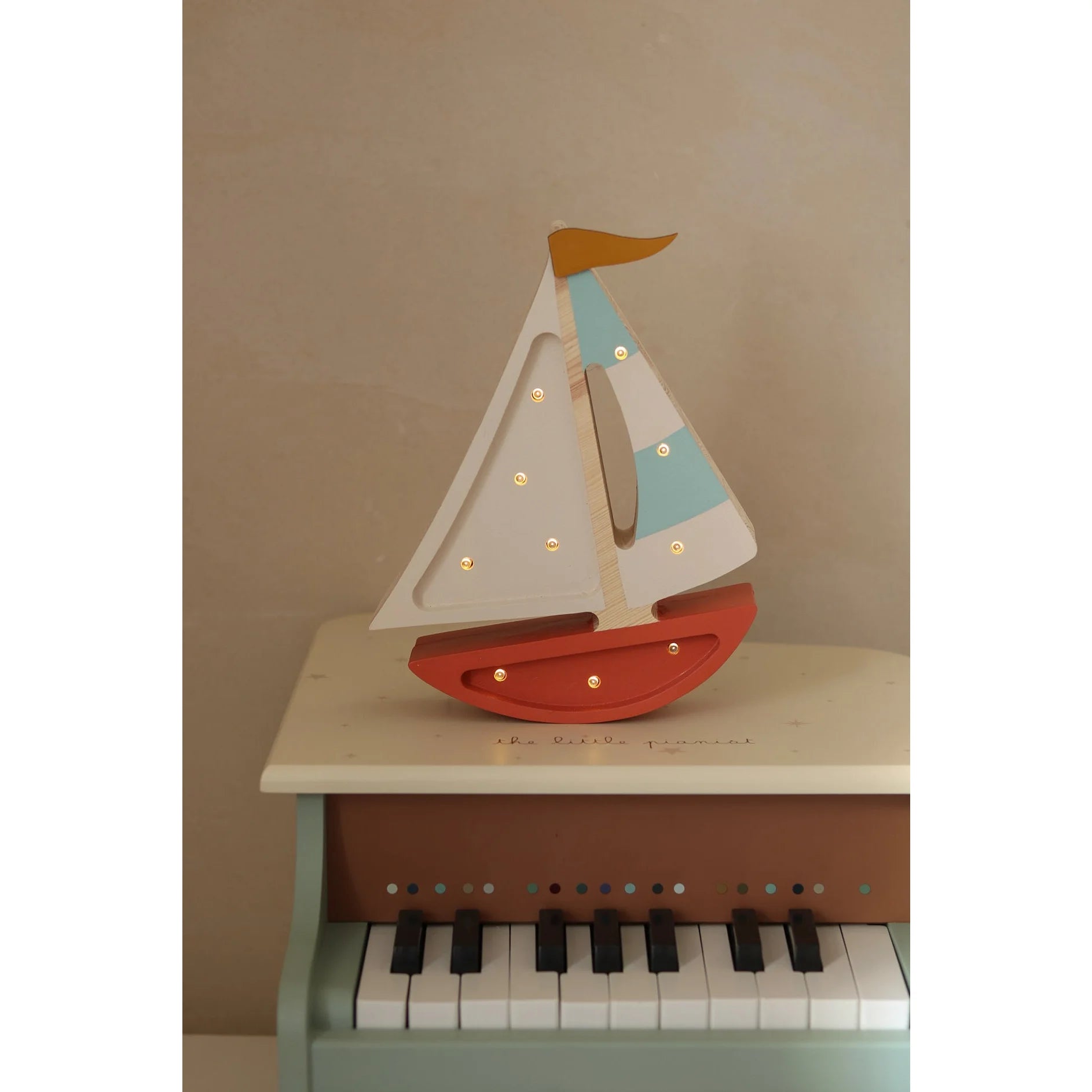 Plachetnica Lampa - Drevené Lampy - Little Lights
