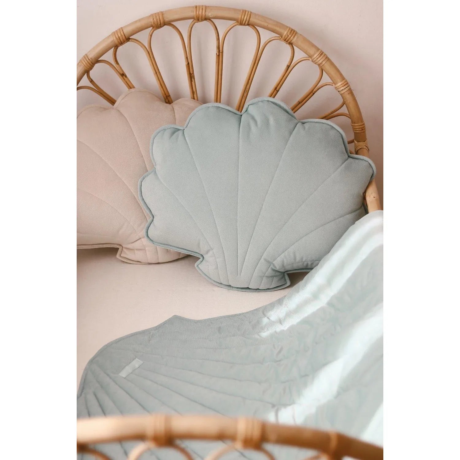 Powder Mint Velvet Pad - Moi Mili - Pads