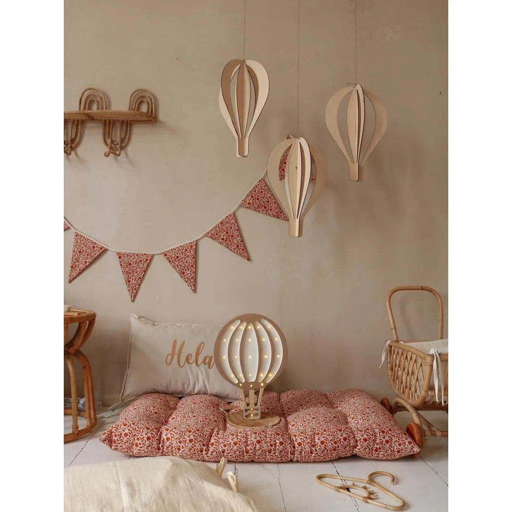 Set of 3d Hot Air Balloons - Wooden Ceiling Decoration 3 Pack - Balloons in a Set - Wooden Decorations