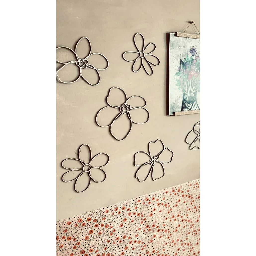 Set of 6 Wooden Flowers - Wall Decoration - Wall - Cut It Now