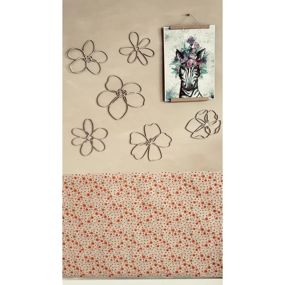 Set of 6 Wooden Flowers - One Line Style Wall Decoration Version 1 - Wall Mounted - Cut It Now