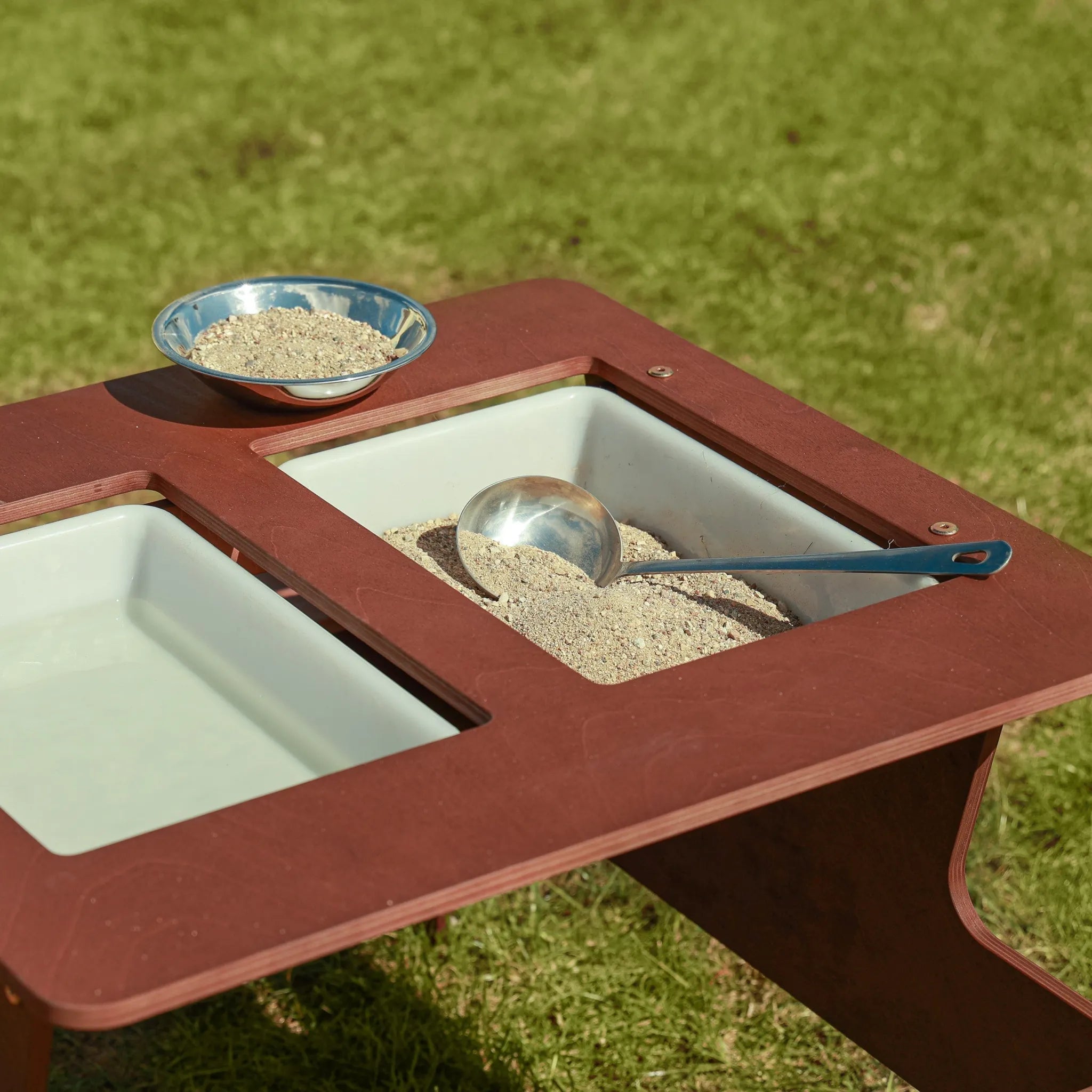 Sand and Water Table - Katehaa - Sandpit