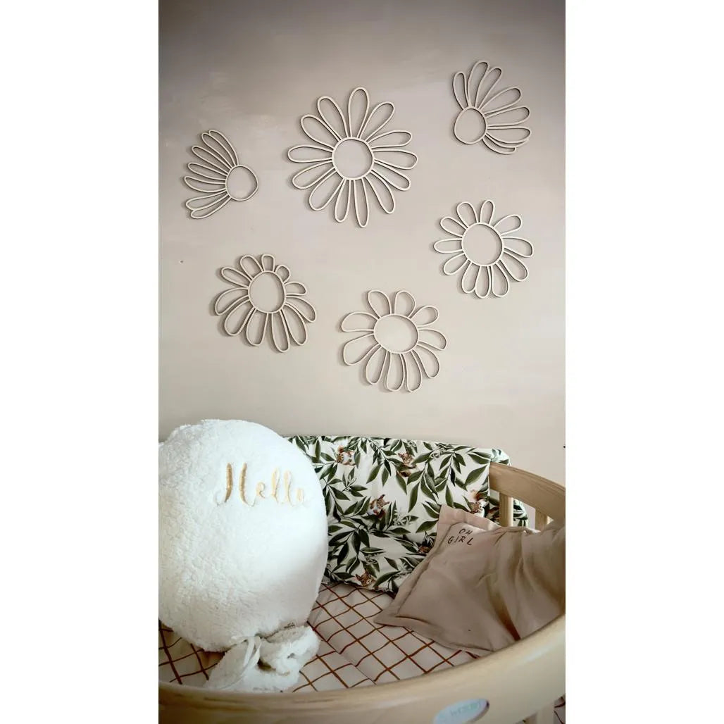 Set of 6 Wooden Daisy Flowers - One Line Style Wall Decoration Version 2 - Wall Mounted - Cut It Now