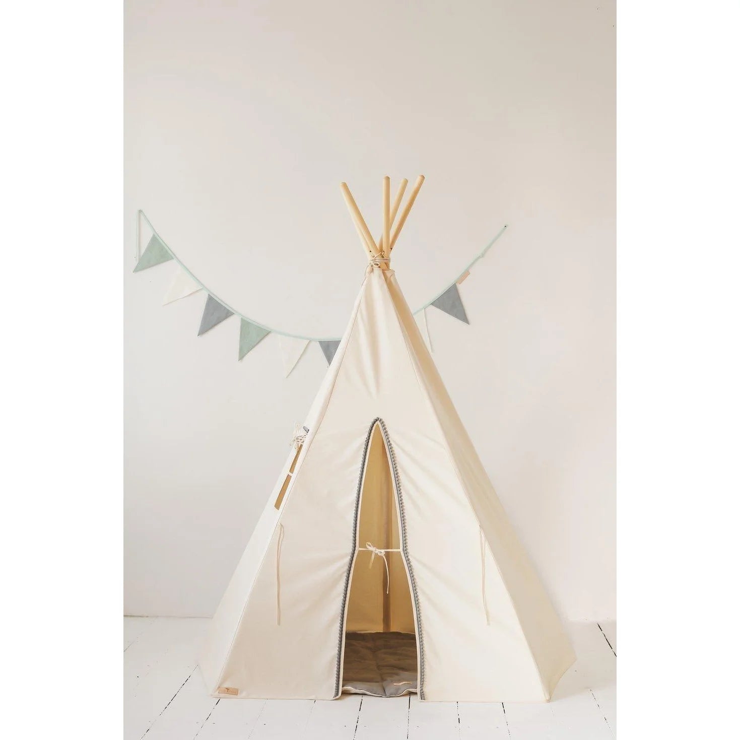 Tenda Teepee con Tappetino - Grigio con Pompon - Moi Mili