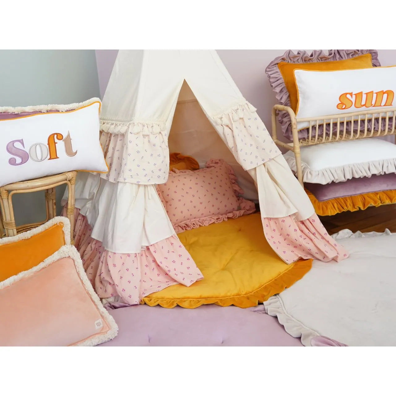 Teepee with Ruffles Nezabudka - Moi Mili