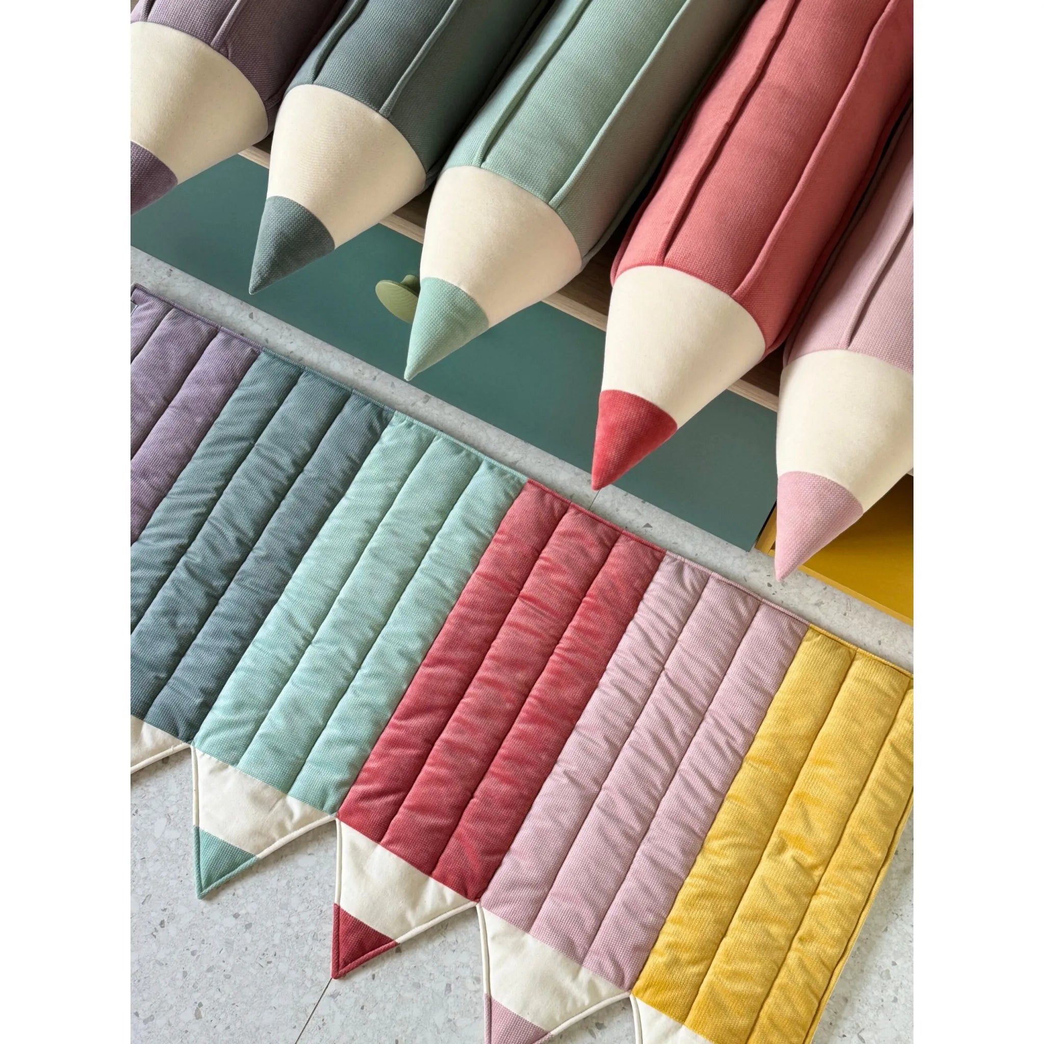 Pillow - Room decoration for Montessori students - Moi Mili