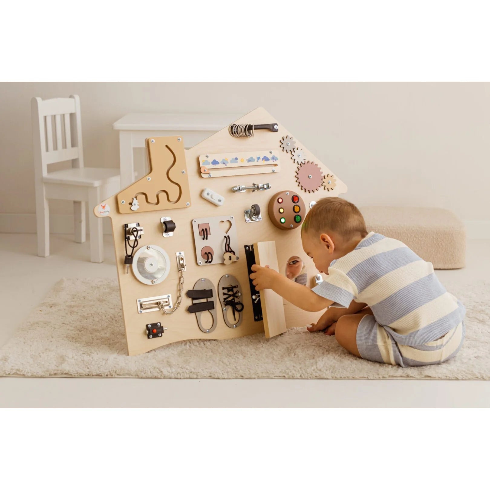 Xl Huisje Activiteitenpaneel - Foxy Family