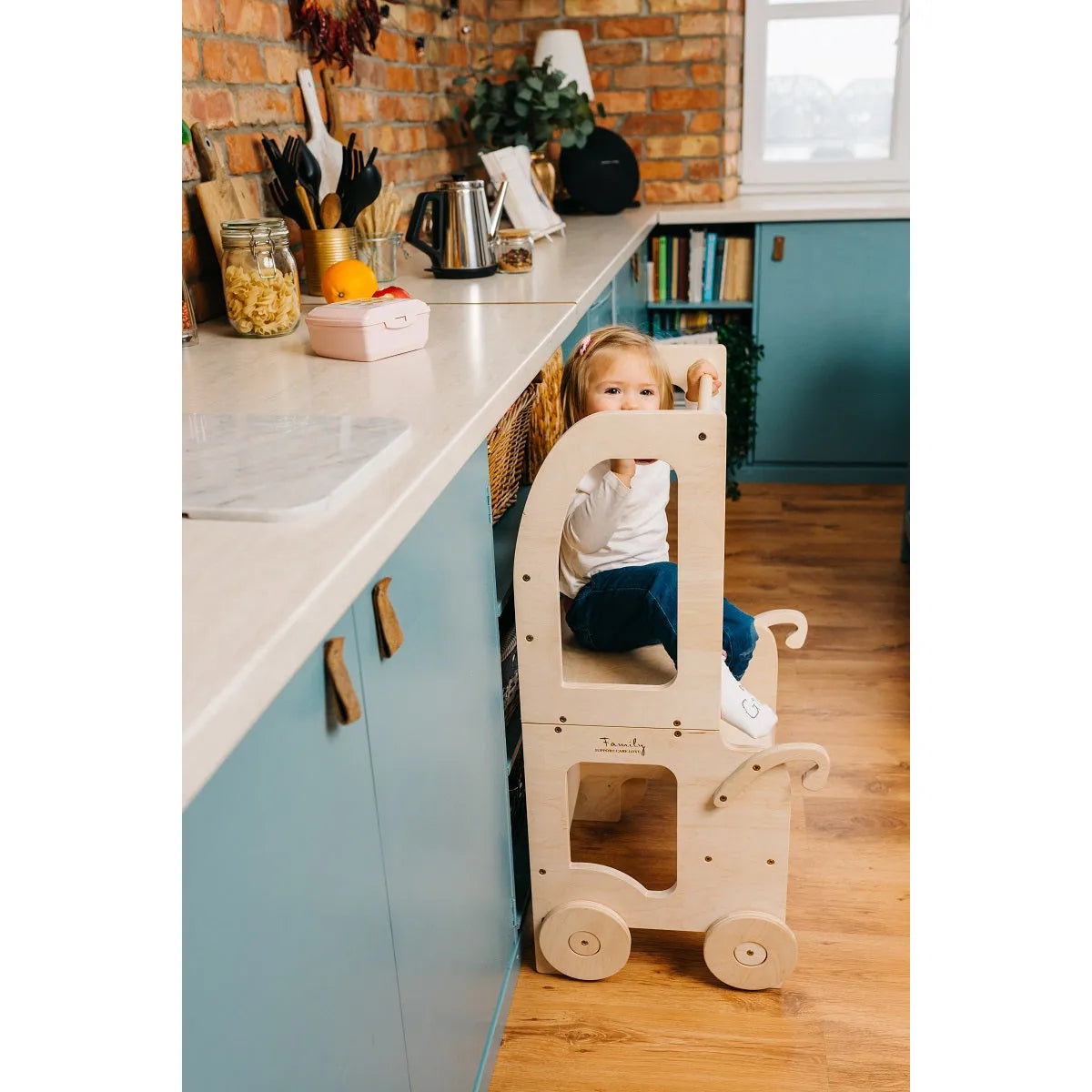 Fun Learning Tower - Trolley - Learning Tower - Family