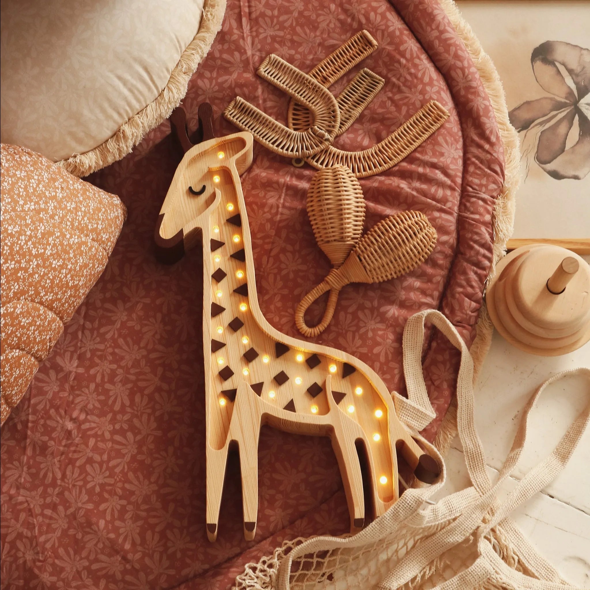 Žirafa Lampa - Little Lights - Dřevěné Lampy