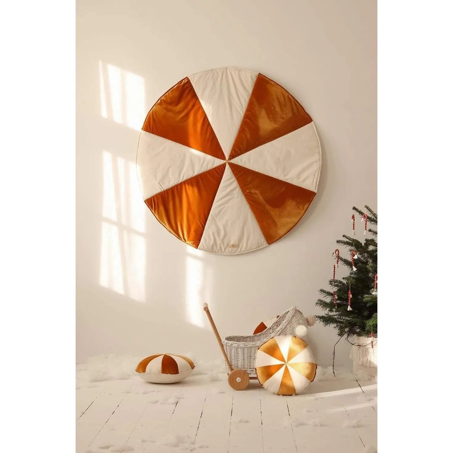 Gold Candy Christmas Round Patchwork Mat - Moi Mili - Mats