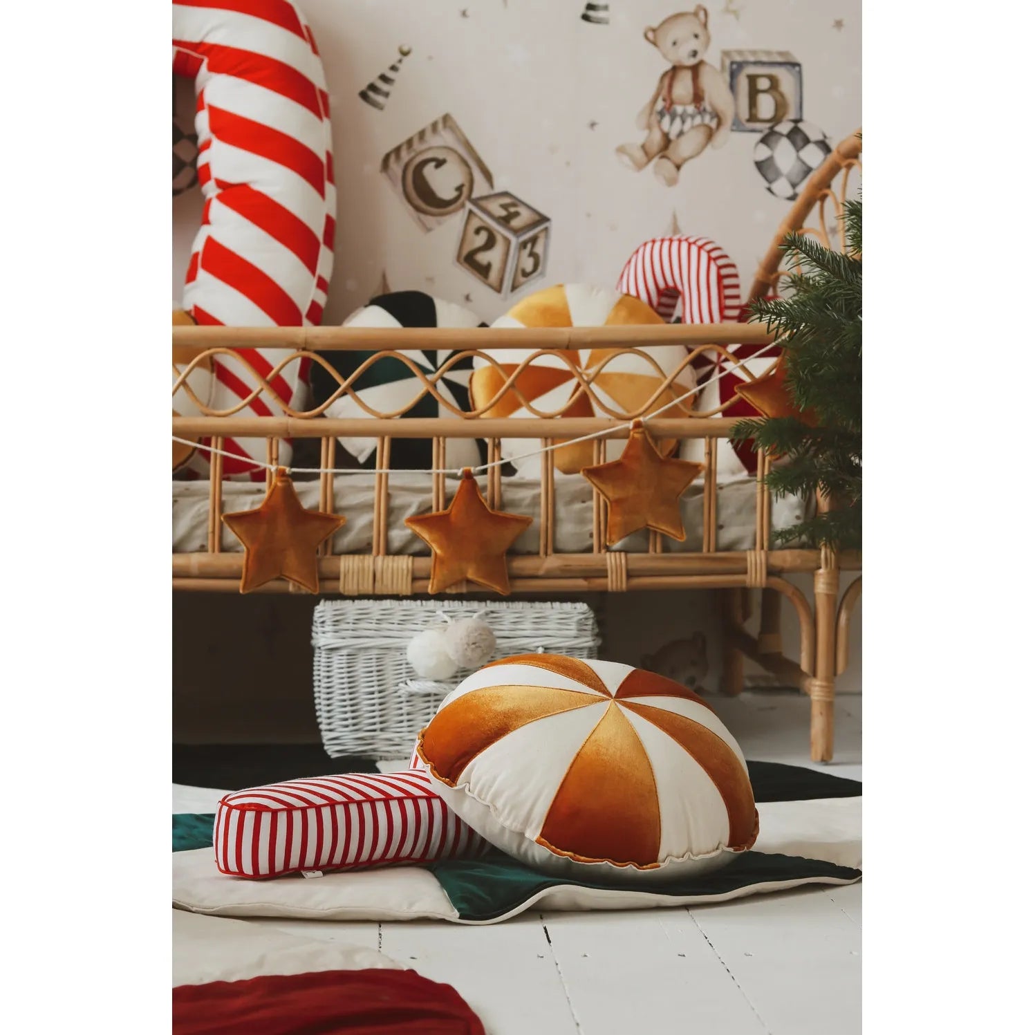 Gold Candy Christmas Round Patchwork Mat - Moi Mili - Mats